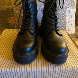 BETTY BOOTS Black size 7